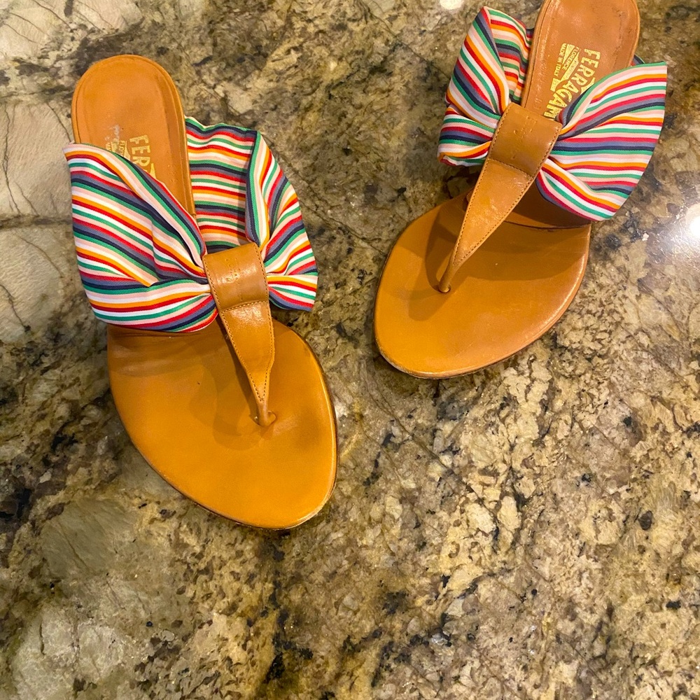 Salvatore Ferragamo Tan Kitten Heel Thong Sandals w/ Striped Bow 8